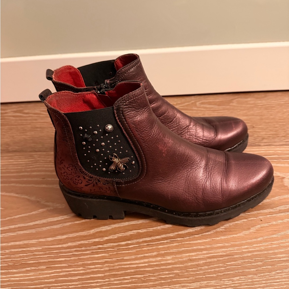Elegant Burgundy Ankle Boots with Embellishments